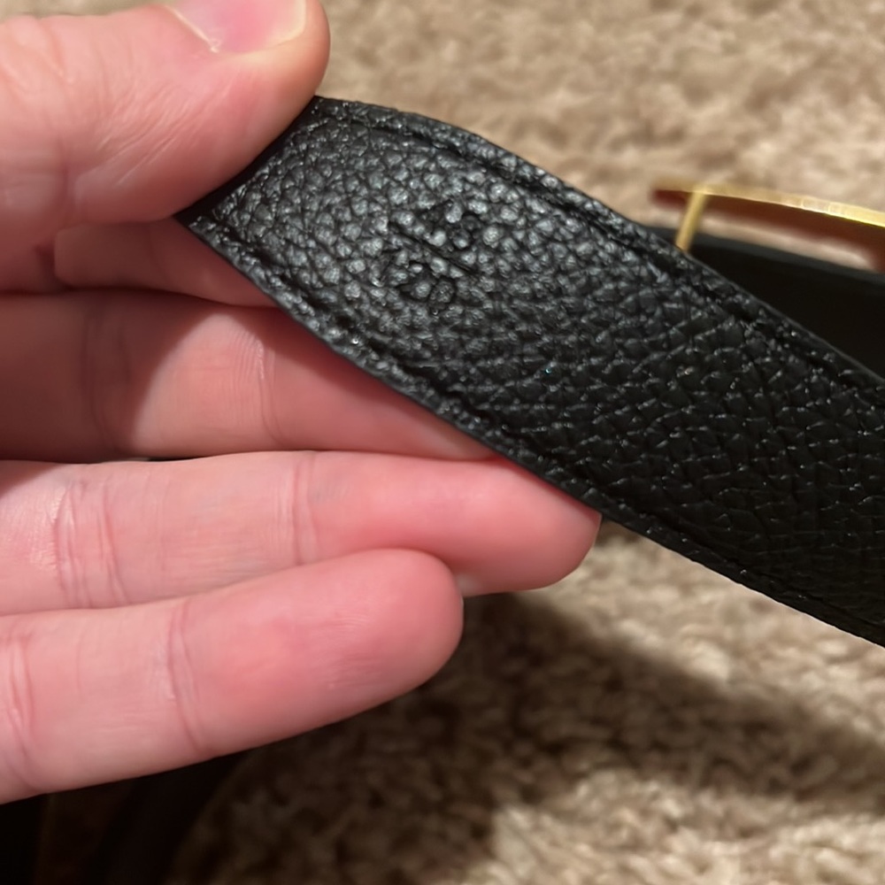 📦 Red / Black Double Sided Vegan Leather Belt - Picture 6 of 10